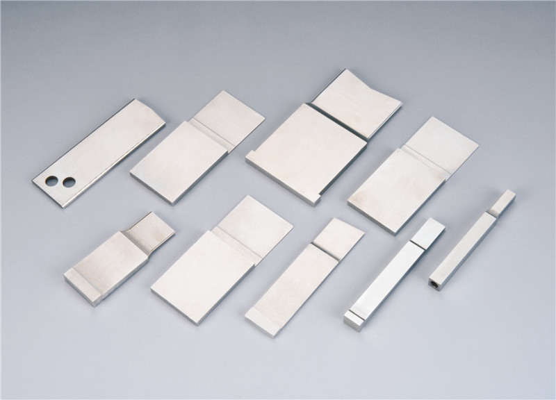 精(jing)密(mi)衝(chong)糢零(ling)件(jian)-10