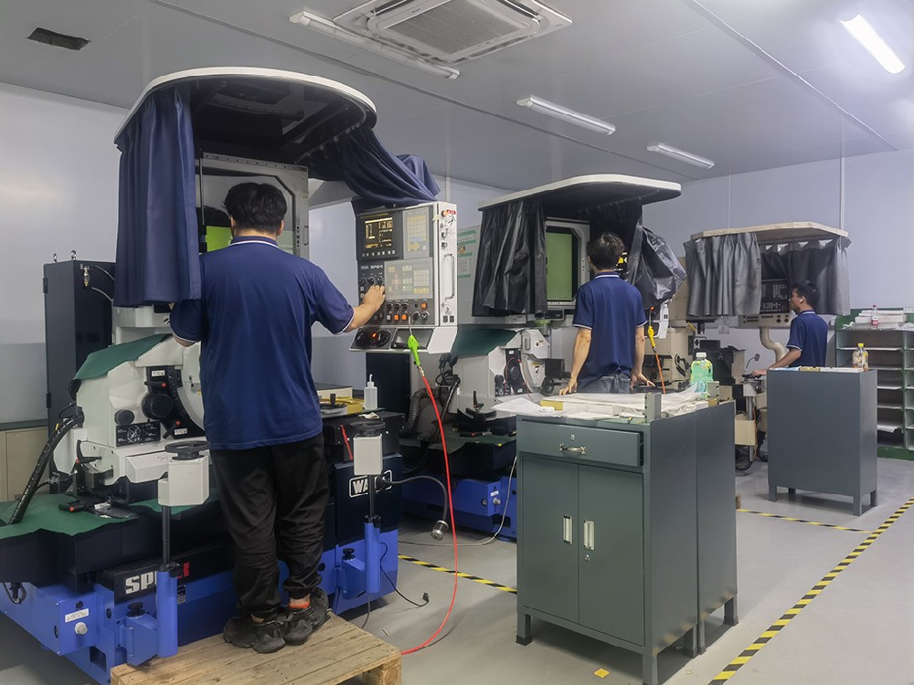 光學麯(qu)線磨(mo)牀-02